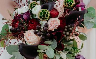 Bouquet de mariée à Aix-en-Provence : pourquoi confier la composition de son bouquet à Hanaya Fleurs ?